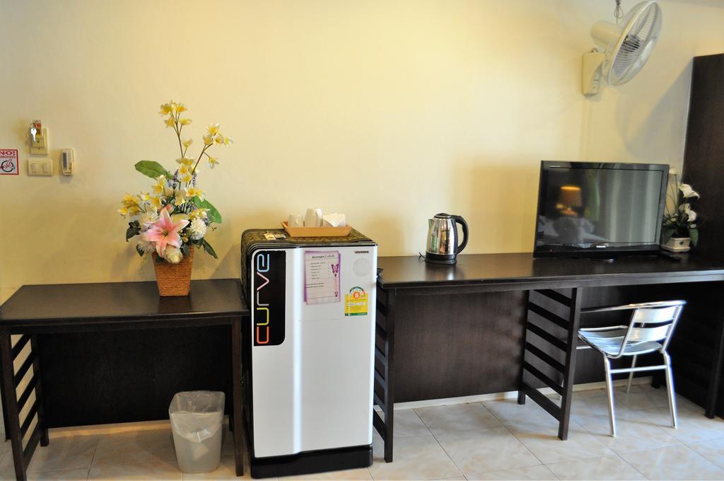 Thai Classic Hotel Patong Екстер'єр фото